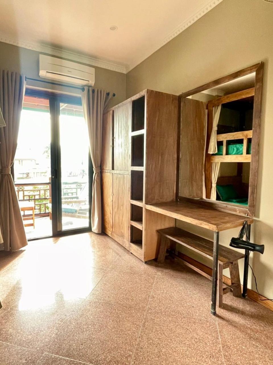 The Banana Tree Hostel Νιν Μπιν Εξωτερικό φωτογραφία